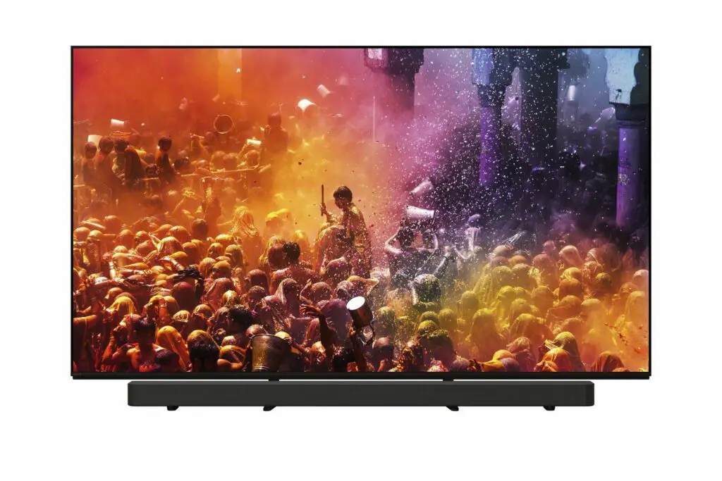 Sony BRAVIA 9 Standfüße eng und Soundbar-Position (© Sony)